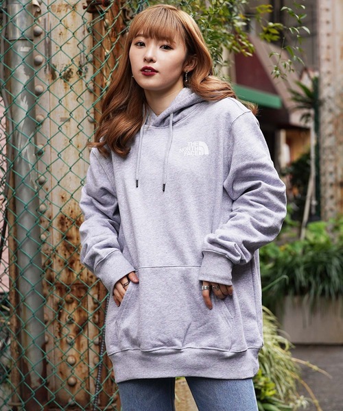 THE NORTH FACE(ザノースフェイス)の「THE NORTH FACE ノースフェイス / BOX NSE PULL OVER プルオーバー フーディー パーカー(パーカー・メンズ・グレー系その他/ベージュ系その他/ブラック系その他/ホワイト系その他/グリーン系その他/グレー系その他2/ブラック系その他2/ブルー系その他2/ブルー系その他/グリーン系その他2/ホワイト系その他2・MEDIUM/LARGE/SMALL/X-LARGE)」の6枚目の写真