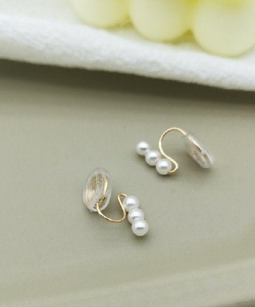 Ritomo De Ricco(リトモ・デ・リコ)の「ritomo耳に優しいピアス風パールイヤリング(イヤリング・レディース・ゴールド・FREE)」の11枚目の写真