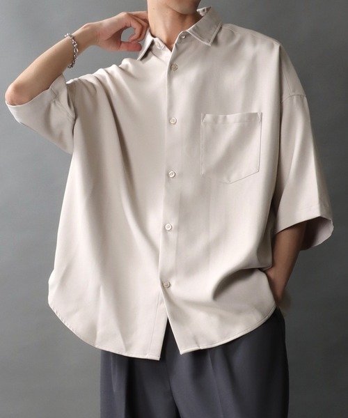 SITRY（シトリー）の「SITRY Oversize Drop shoulder Regular collar shirt/別注 ビッグシルエット ドレープツイル レギュラーカラーシャツ（シャツ/ブラウス・メンズ・ホワイト/チャコールグレー/ライトグレー/ブラック/ダークグリーン/ベージュ/ブラウン/グレイッシュブルー/ホワイト系その他/ブラック系その他/ブラック系その他2・L/M）」の9枚目の写真