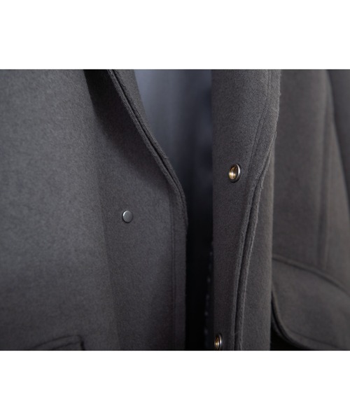DISCOVERED(ディスカバード)の「DISCOVERED ディスカバード / MELTON LONG COAT スーパー120'sメルトンウールロングコート / DC-AW22-CO-03(チェスターコート・メンズ・ダークネイビー/ダークグレー・3/1)」の3枚目の写真