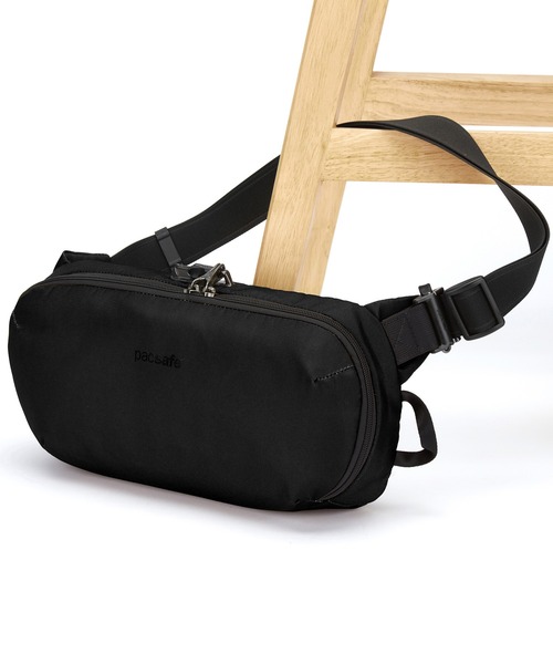 pacsafe(パックセーフ)の「pacsafe/パックセーフ V urban sling/V アーバンスリング(ボディバッグ/ウエストポーチ・メンズ・ブラック/タン/ダークグレー・FREE)」の11枚目の写真