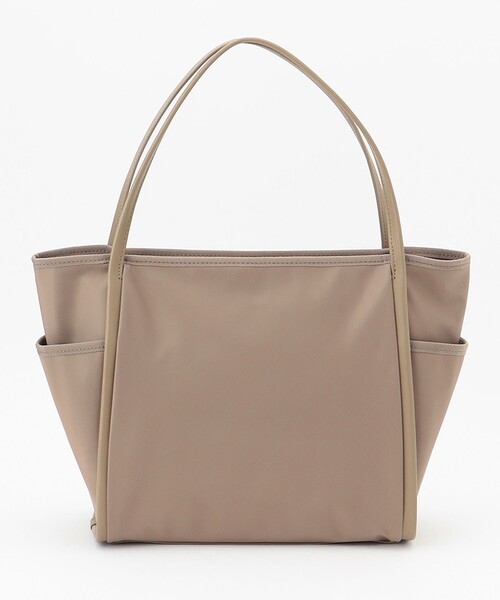 TOCCA(トッカ)の「TRIM LEATHER NYLONTOTE トートバッグ(トートバッグ・レディース・ネイビー系/ブラック系/ベージュ系・F)」の11枚目の写真