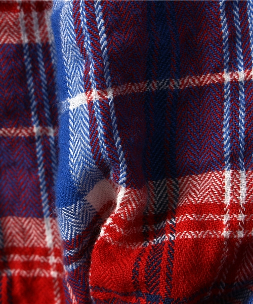 SHIPS（シップス）の「SHIPS KIDS:シャーリング チェック シャツ(kids)（シャツ/ブラウス・キッズ・レッド/ネイビー・130/110/120/100）」の11枚目の写真