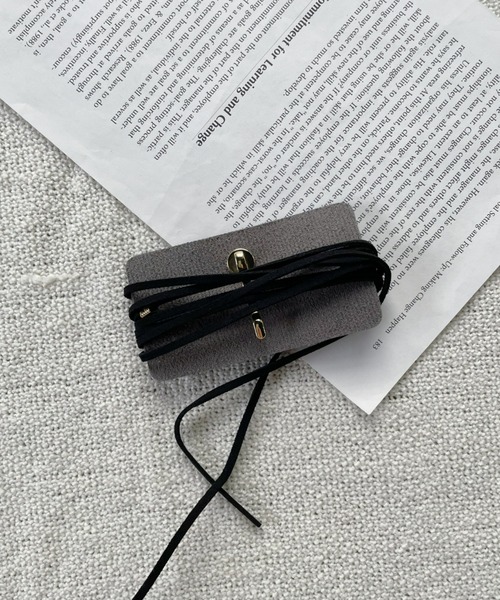 CLEA(クレア)の「ヘアアレンジスエードリボン(その他ヘアアクセサリー・レディース・ブラウン/ベージュ/ライトベージュ/ブラック・FREE)」の1枚目の写真