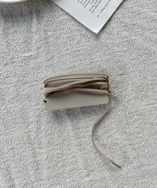 CLEA(クレア)の「ヘアアレンジスエードリボン(その他ヘアアクセサリー・レディース・ブラウン/ベージュ/ライトベージュ/ブラック・FREE)」の17枚目の写真