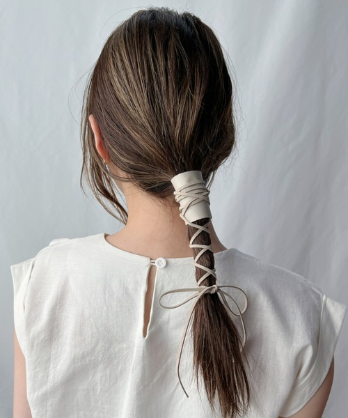 CLEA(クレア)の「ヘアアレンジスエードリボン(その他ヘアアクセサリー・レディース・ブラウン/ベージュ/ライトベージュ/ブラック・FREE)」の15枚目の写真