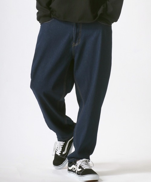 Lazar（ラザル）の「Denim Wide Tapered Pants/デニム ワイドテーパードパンツ（デニムパンツ・メンズ・チャコール/ライトインディゴブルー/インディゴブルー/ダークインディゴブルー/ケミカルウォッシュ/アイボリー/ブラック/ライトブルー/チャコールグレー/ワンウォッシュ・S/M/L）」の12枚目の写真