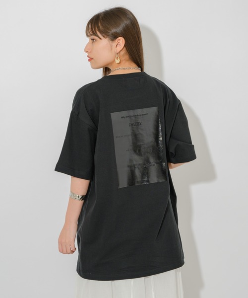 Paradise Picnic(パラダイスピクニック)の「バック箔プリントユニセックスT(Tシャツ/カットソー・レディース・ホワイト/ブラック/ベージュ・FREE)」の3枚目の写真