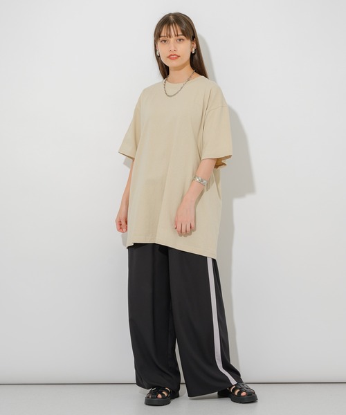 Paradise Picnic(パラダイスピクニック)の「バック箔プリントユニセックスT(Tシャツ/カットソー・レディース・ホワイト/ブラック/ベージュ・FREE)」の7枚目の写真