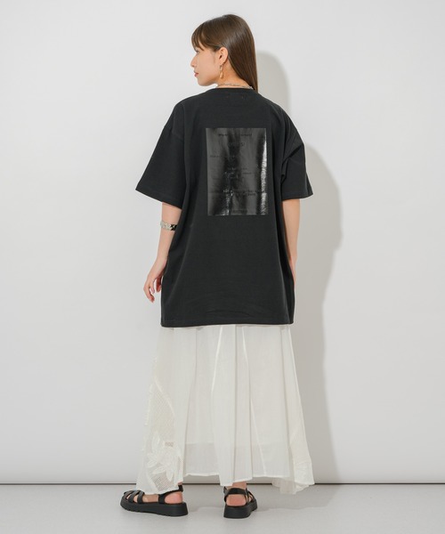 Paradise Picnic(パラダイスピクニック)の「バック箔プリントユニセックスT(Tシャツ/カットソー・レディース・ホワイト/ブラック/ベージュ・FREE)」の16枚目の写真