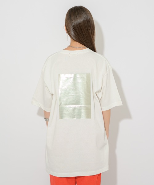 Paradise Picnic(パラダイスピクニック)の「バック箔プリントユニセックスT(Tシャツ/カットソー・レディース・ホワイト/ブラック/ベージュ・FREE)」の10枚目の写真