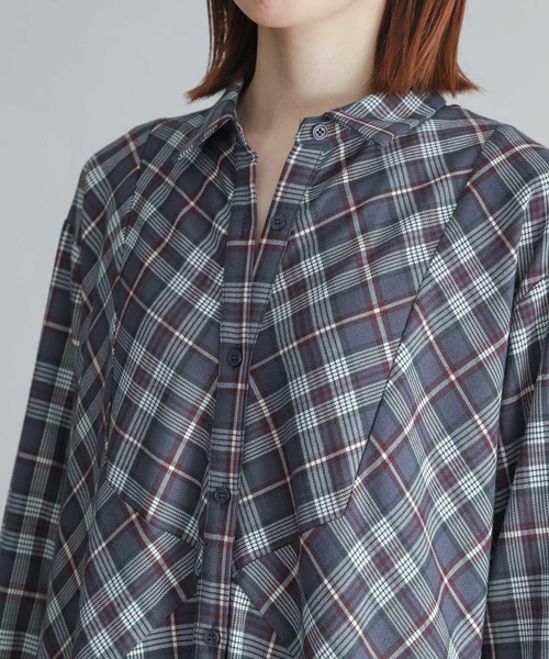 URBAN RESEARCH DOORS（アーバンリサーチドアーズ）の「ネルチェックAラインシャツワンピース（ワンピース・レディース・グレー系その他/パープル系その他/レッド系その他・MEDIUM）」の16枚目の写真