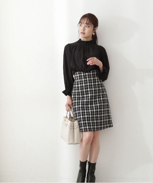 PROPORTION BODY DRESSING(プロポーションボディドレッシング)の「バイカラーシャーリングブラウス / 1212210907(シャツ/ブラウス・レディース・オフホワイト/グレー/ブラック・SMALL/MEDIUM)」の7枚目の写真