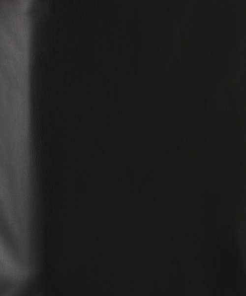 LOWRYS FARM（ローリーズファーム）の「フェイクレザーベントタイトスカート　157734（スカート・レディース・ブラック・LARGE/MEDIUM）」の14枚目の写真