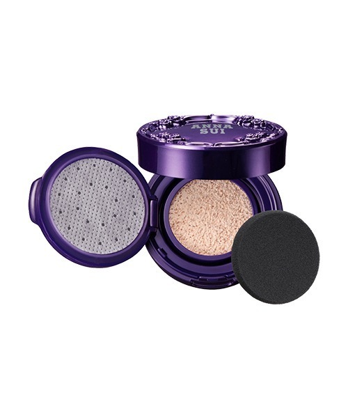 ANNA SUI COSMETICS(アナ スイ コスメティクス)の「イルミネイティング クッション コンパクト(フェイスパウダー・レディース・ライトベージュ・FREE)」の5枚目の写真