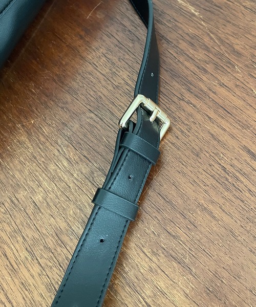 CAPRICIEUX LE'MAGE(カプリシューレマージュ)の「エコレザーボディバッグ(ボディバッグ/ウエストポーチ・レディース・ブラック/ブラウン・FREE)」の16枚目の写真