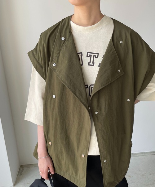 210nouve（トゥージュヌーブ）の「２WAYケープラインノーカラージャケット/袖取り外し可能（ノーカラージャケット・レディース・ブラック/カーキ/アイボリー・FREE）」の16枚目の写真