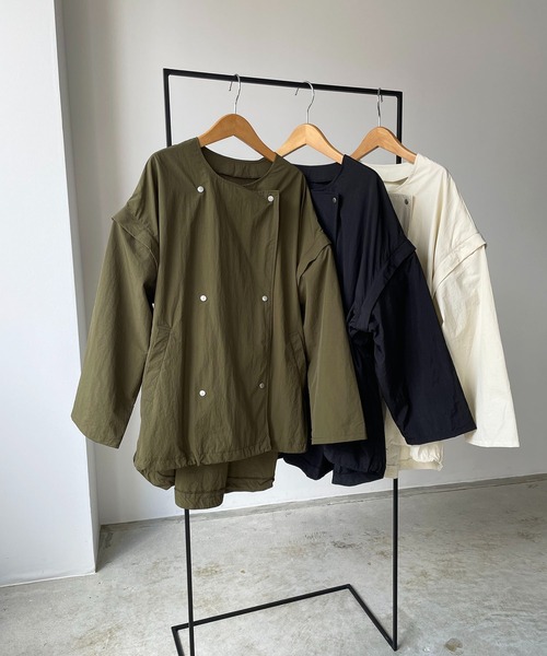 210nouve（トゥージュヌーブ）の「２WAYケープラインノーカラージャケット/袖取り外し可能（ノーカラージャケット・レディース・ブラック/カーキ/アイボリー・FREE）」の4枚目の写真