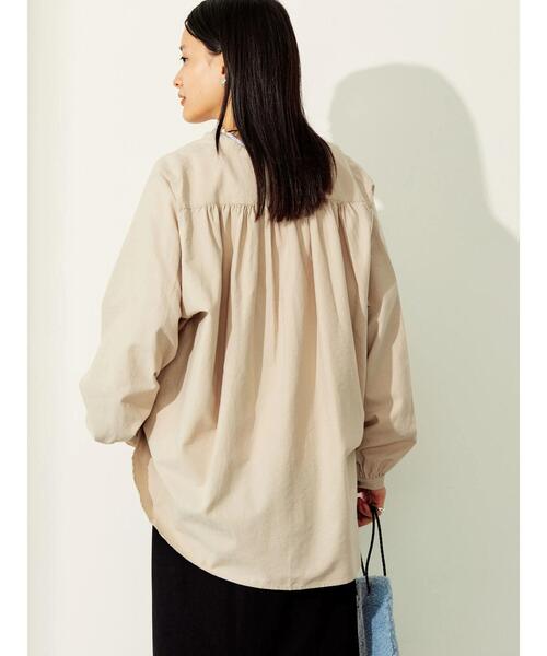 AMERICAN HOLIC(アメリカンホリック)の「オックスバックギャザードルマンシャツ(シャツ/ブラウス・レディース・ネイビー/キャメル/ライトベージュ・M/L)」の14枚目の写真