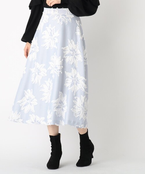 index(インデックス)の「◆フラワージャカード フレアスカート(スカート・レディース・ピンクベージュ/ブラック系/ブルー系・36/38/40)」の3枚目の写真