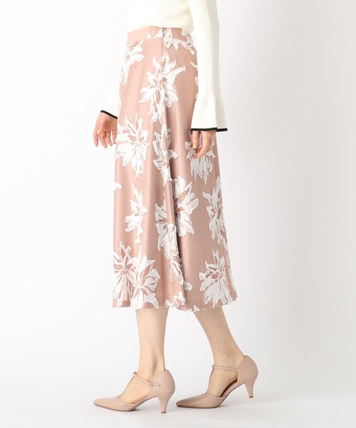 index(インデックス)の「◆フラワージャカード フレアスカート(スカート・レディース・ピンクベージュ/ブラック系/ブルー系・36/38/40)」の11枚目の写真