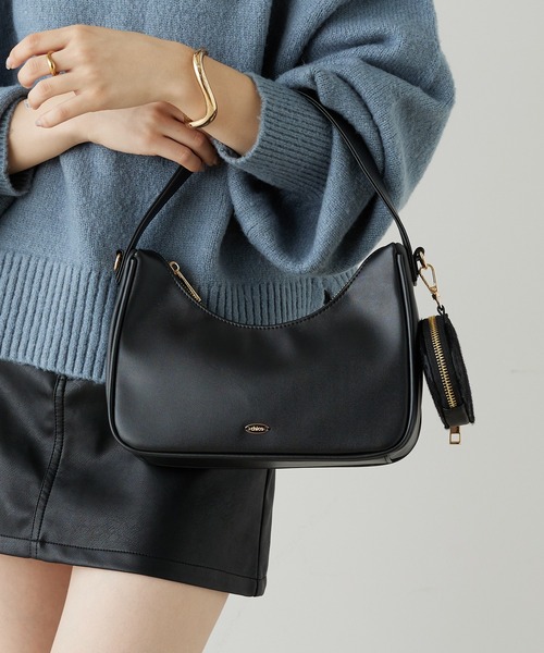 Chico（チコ）の「ポーチ付き2wayラウンドショルダー（ショルダーバッグ・レディース・アイボリー/ブラック/ブラック系その他2・FREE）」の4枚目の写真