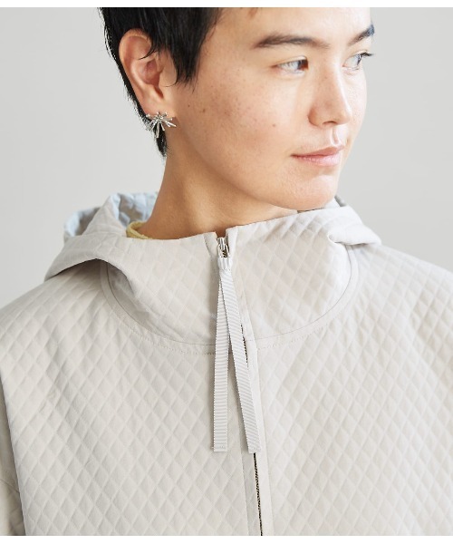 SIPULI（シプリ）の「【手洗い可能】Matelasse フーデッドブルゾン（ブルゾン・レディース・カーキ/グレイッシュベージュ・2）」の7枚目の写真