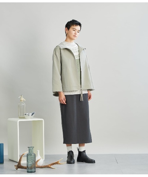 SIPULI（シプリ）の「【手洗い可能】Matelasse フーデッドブルゾン（ブルゾン・レディース・カーキ/グレイッシュベージュ・2）」の6枚目の写真