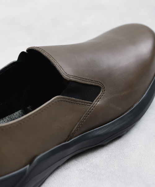 And A（アンドエー）の「PADRONE パドローネ / HB SIDE GORE SHOES サイドゴアシューズ レザースリッポン  / PU5311-2002（スリッポン・メンズ・アッシュブラウン/ブラック・41/42/40）」の13枚目の写真