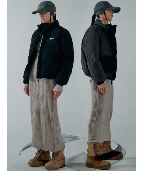 SCULPTOR（スカルプター）の「102 RDS Short Reversible Puffer Down/ショートリバーシブルパッファーダウン（ダウンジャケット/コート・レディース・パープル系その他/ブラック/アイボリー・SMALL/MEDIUM）」の4枚目の写真