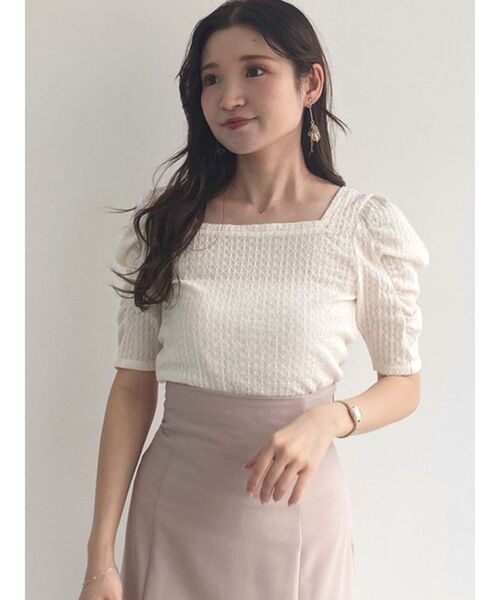MERCURYDUO(マーキュリーデュオ)の「2wayパワショルシャーリングカットソー(Tシャツ/カットソー・レディース・オフホワイト/ブラック/ライム・FREE)」の2枚目の写真