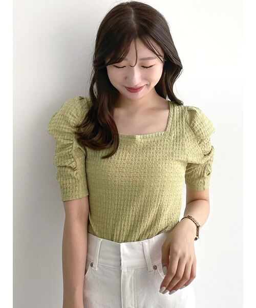 MERCURYDUO(マーキュリーデュオ)の「2wayパワショルシャーリングカットソー(Tシャツ/カットソー・レディース・オフホワイト/ブラック/ライム・FREE)」の7枚目の写真