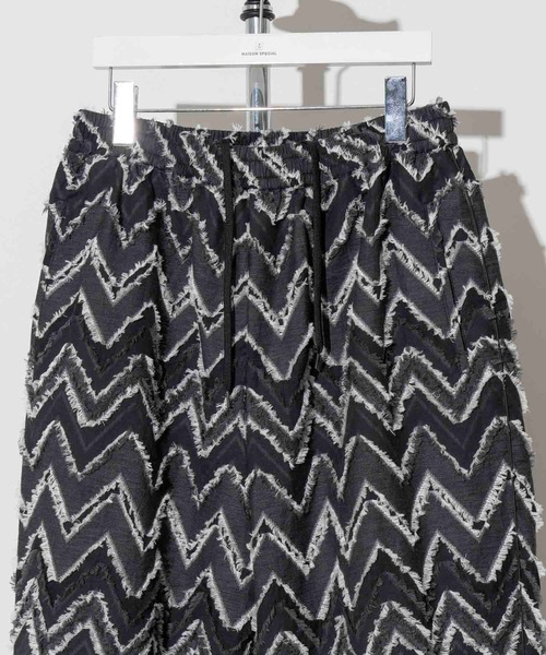 MAISON SPECIAL（メゾンスペシャル）の「《ユニセックスアイテム》ジグザグジャガードワイドパンツ【MAISON SPECIAL/メゾンスペシャル】■セットアップ対応■（その他パンツ・メンズ・ベージュ/ネイビー/ブラック・0/1）」の6枚目の写真