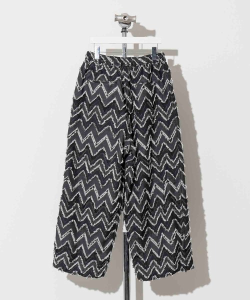 MAISON SPECIAL（メゾンスペシャル）の「《ユニセックスアイテム》ジグザグジャガードワイドパンツ【MAISON SPECIAL/メゾンスペシャル】■セットアップ対応■（その他パンツ・メンズ・ベージュ/ネイビー/ブラック・0/1）」の9枚目の写真