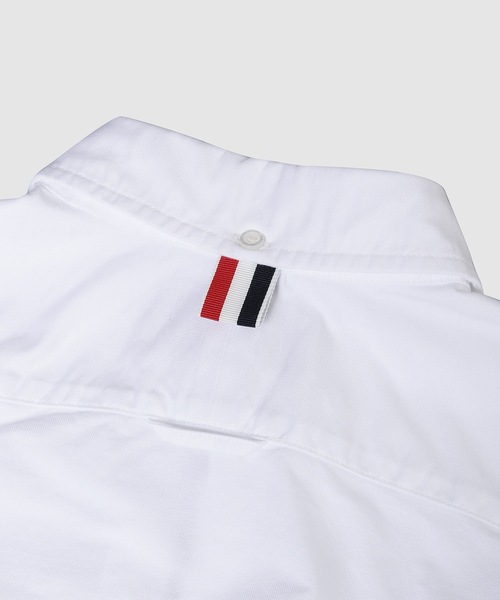 THOM BROWNE（トムブラウン）の「CLASSIC POINT COLLAR SHIRT W/ RWB GROSGRAIN PLACKET IN OXFORD（シャツ/ブラウス・レディース・ホワイト・36/38）」の6枚目の写真
