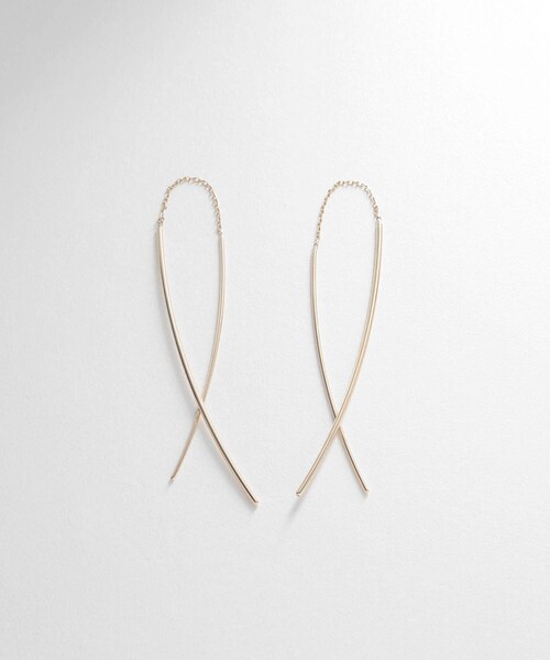 COCOSHNIK(ココシュニック)の「K10アーチフリンジ ピアス(ピアス(両耳用)・レディース・ホワイト系その他7・00)」の2枚目の写真