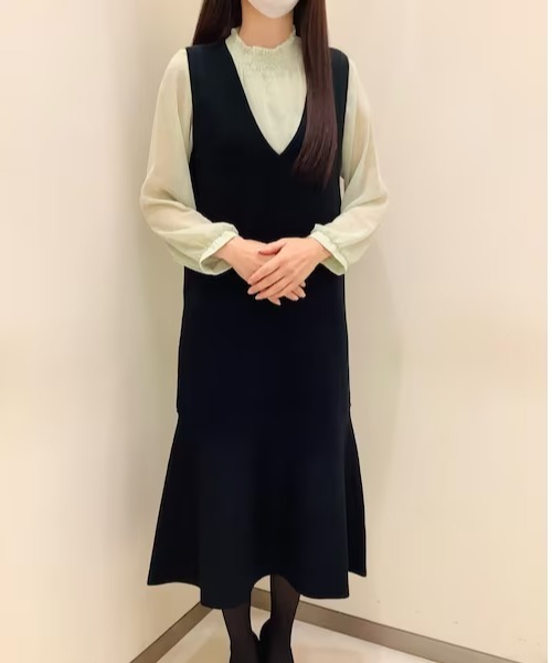 TOKYO SHIRTS（トウキョウシャツ）の「ドット柄スタンドネック長袖ブラウス（シャツ/ブラウス・レディース・ライトグリーン/ネイビー/ベージュ・M/L）」の7枚目の写真