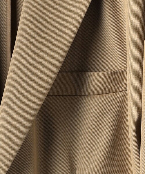 UNITED ARROWS(ユナイテッドアローズ)の「ギャバジン ドロップショルダー 2Bシングル ジャケット(テーラードジャケット・メンズ・ブラック/ベージュ・L/S/M)」の15枚目の写真