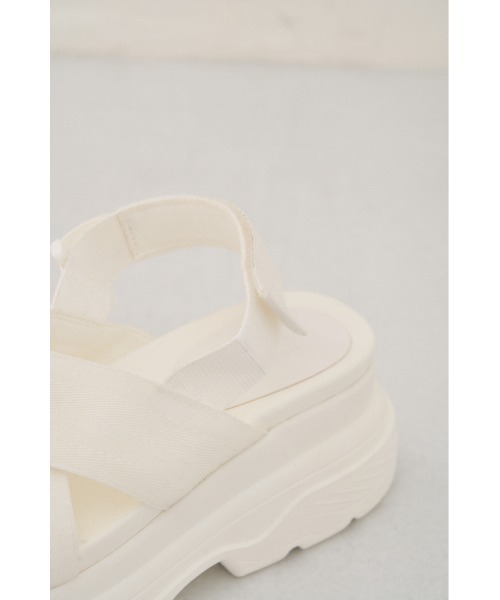 AZUL by moussy(アズールバイマウジー)の「CROSS BELT SPORTS SANDALS/クロスベルトスポーツサンダル(サンダル・レディース・ブラック/ホワイト・SMALL/LARGE/MEDIUM/LL)」の7枚目の写真