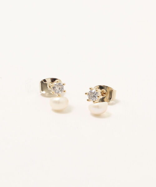 NOLLEY’S Sophi（ノーリーズソフィ）の「淡水パールキラプチピアス（ピアス（両耳用）・レディース・オフホワイト・FREE）」の2枚目の写真