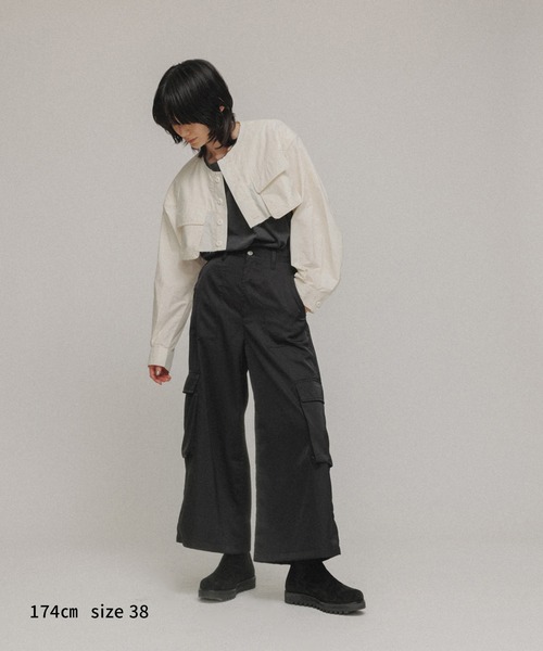 M TO R（ムウトアール）の「［PANTS］SATIN WIDE CARGO PANTS（その他パンツ・レディース・ブラック/ピンク系その他2・36/38/40）」の7枚目の写真