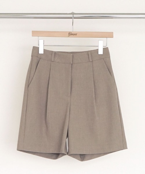 flower（フラワー）の「タックハーフパンツ（その他パンツ・レディース・ベージュ/アイボリー・FREE）」の13枚目の写真