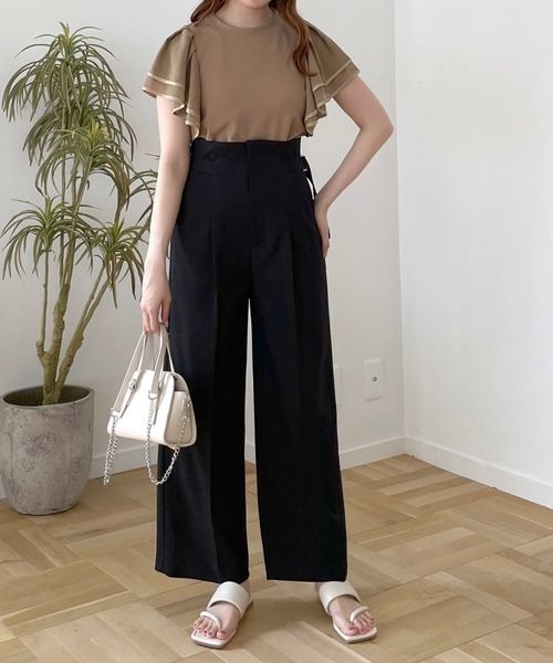 mysty woman(ミスティウーマン)の「イソザイフレアスリーブプルオーバー 963785(Tシャツ/カットソー・レディース・ブラック/ベージュ/オフホワイト・FREE)」の11枚目の写真