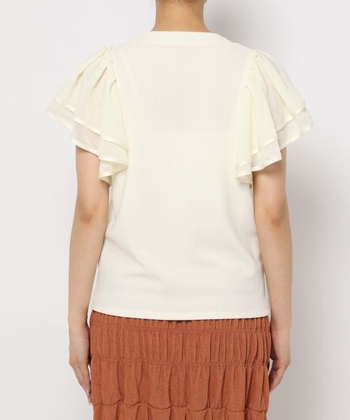 mysty woman(ミスティウーマン)の「イソザイフレアスリーブプルオーバー 963785(Tシャツ/カットソー・レディース・ブラック/ベージュ/オフホワイト・FREE)」の18枚目の写真