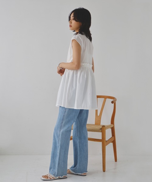 hellam(へラム)の「ウエストドロストスタンドカラーブラウス(シャツ/ブラウス・レディース・オフホワイト/ブラック/ブルー・FREE)」の9枚目の写真
