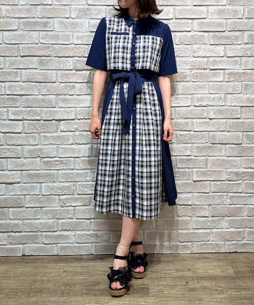 axes femme（アクシーズファム）の「パッチワークシャツワンピース（シャツワンピース・レディース・ベージュ/ネイビー/ブラック/ブラウン・FREE）」の4枚目の写真