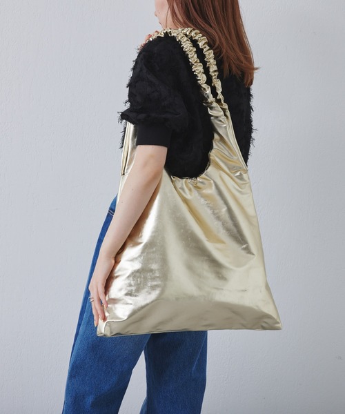 COLONY 2139（コロニートゥーワンスリーナイン）の「ギャザービッグトート（トートバッグ・レディース・シルバー/ブルー/ブラック/ゴールド・FREE）」の17枚目の写真