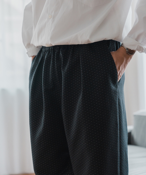 EDIFICE（エディフィス）の「コモン柄 ジャカード 1タックイージーパンツ（スラックス・メンズ・ブラック・SMALL/MEDIUM/LARGE/X-SMALL）」の11枚目の写真