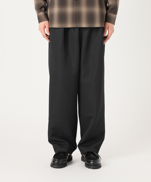 EDIFICE（エディフィス）の「コモン柄 ジャカード 1タックイージーパンツ（スラックス・メンズ・ブラック・SMALL/MEDIUM/LARGE/X-SMALL）」の14枚目の写真