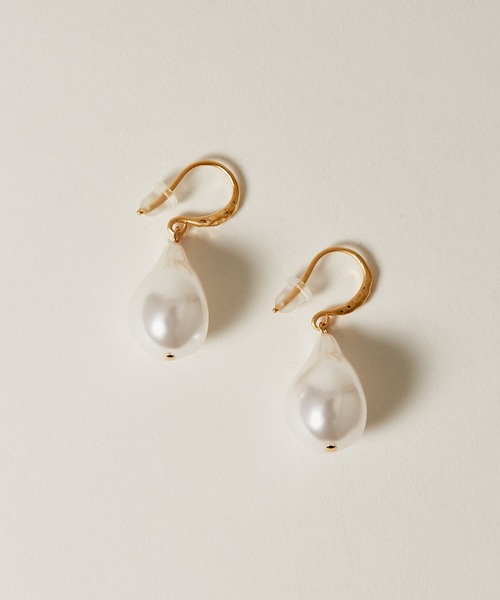 novice（ノーヴィス）の「【novice】Drop Pearl Hook Pierce（ピアス（両耳用）・レディース・シルバー/ゴールド・FREE）」の7枚目の写真